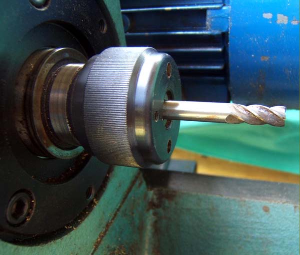 Фото токарного верстата Універсал-3М Універсал-3М Фото токарного верстата